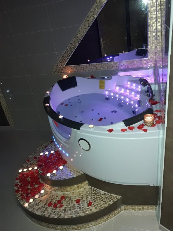 ליון Le Love Spa מראה חיצוני תמונה